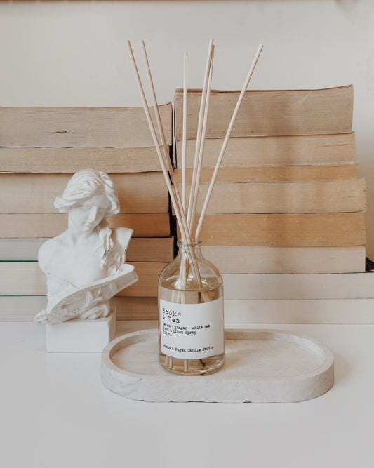 Books & Tea Reed Diffuser